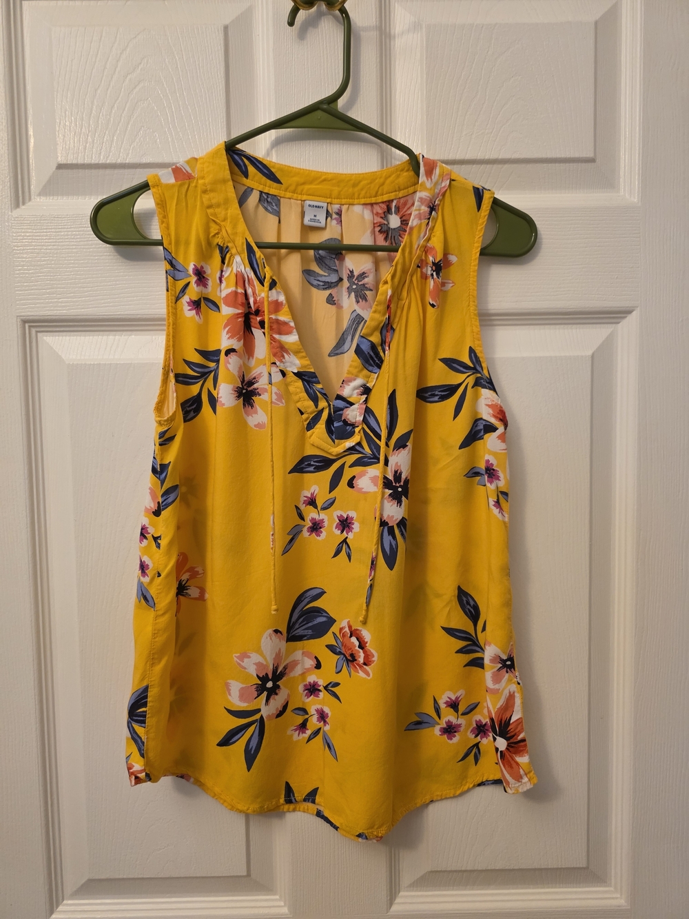 Sleeveless Yellow Floral V-Neck Tank Top